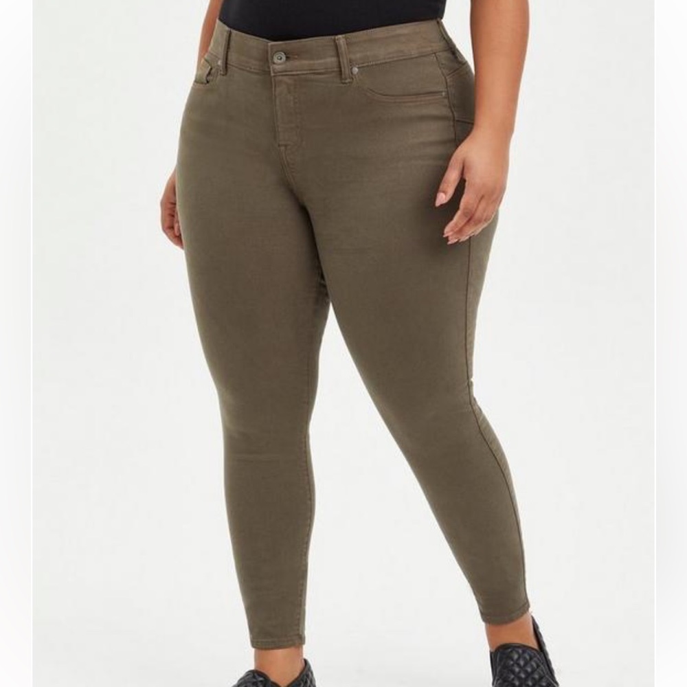 Torrid Bombshell Skinny Super Soft High-Rise Jean